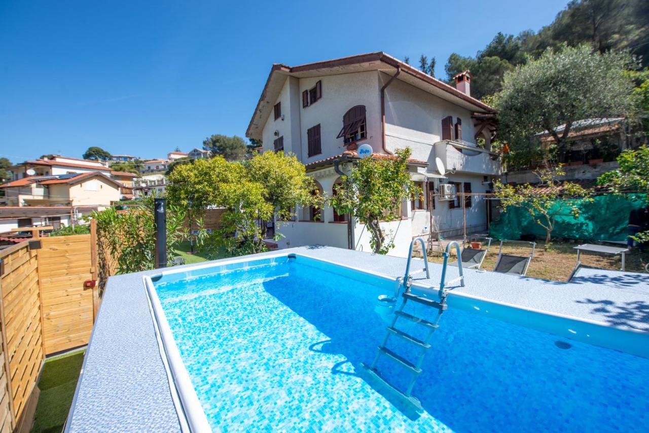 Casa Del Sole: Relax & Charme Nella Riviera Ligure Villa Camporosso  Luaran gambar